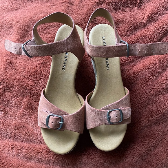 Lucky Brand Platform Sandals (Pink Suede) - Picture 2 of 4